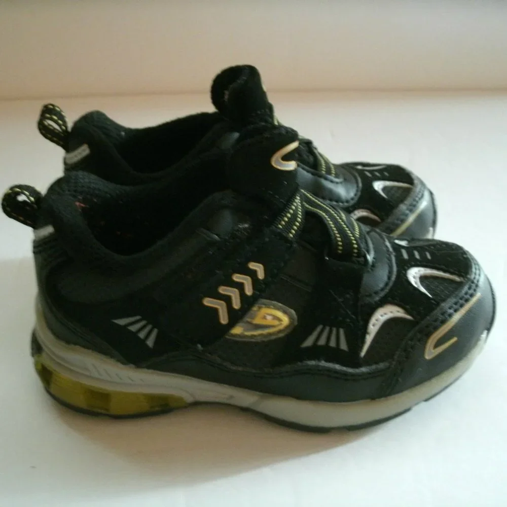 C9 Champion Boy's Sneakers Black Size 6